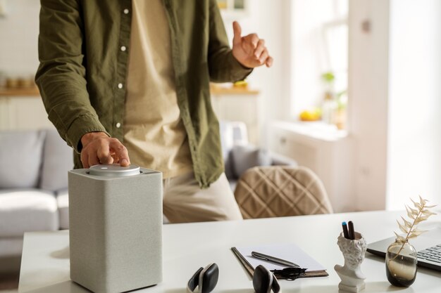 Wybieramy optymalny system audio do małych przestrzeni – poradnik dla początkujących